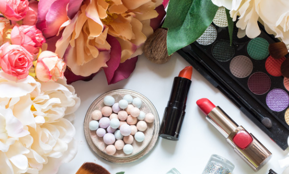 彩妆OEM|虚拟试妆造就新锐彩妆品牌的诞生！